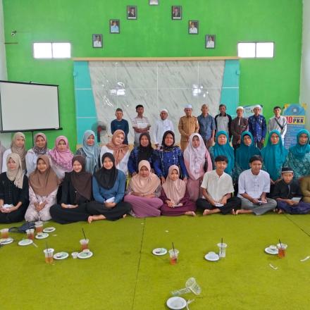 15 Anak Yatim Dapatkan Santunan dari Pemdes Gunung Ulin